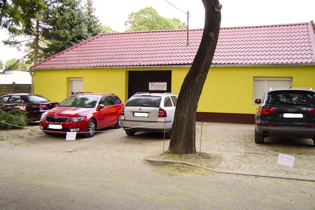 Csongradi Vendegvaro Apartmanok, Szarka Haz Exterior photo
